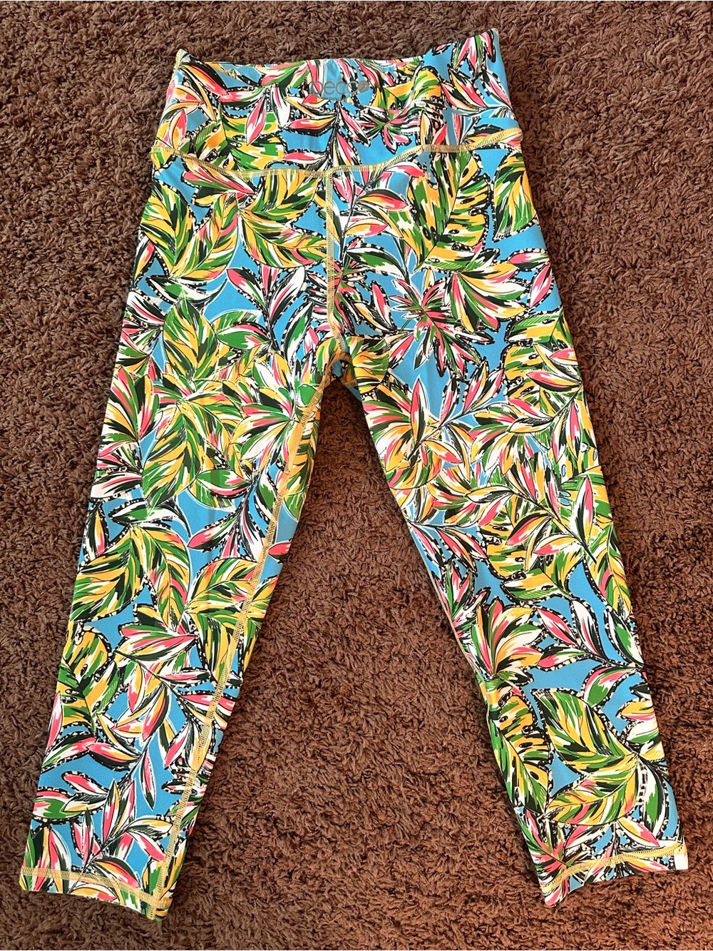 Women’s Printed Capri Leggings - Blue Tropical Leaf